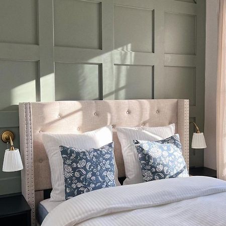 The Brick House - Appartement Monet ลาโรช-กูยง ภายนอก รูปภาพ